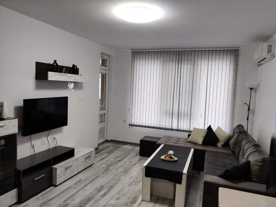 Apartment Anelia 3 플로브디프 외부 사진
